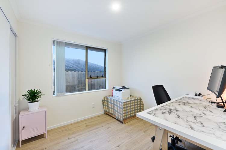 8 Woodbank Drive Glen Eden_13