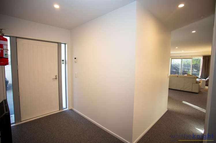 2/24a Bowen Street Upper Riccarton_4