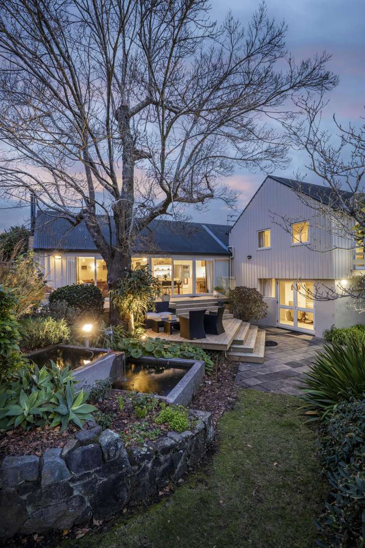 38 Plympton Street_0