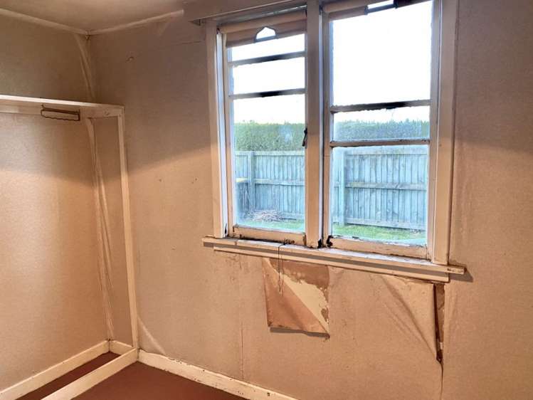 42 Pacific Drive Southbridge_12