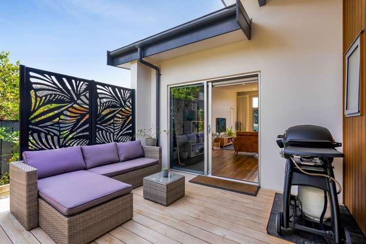 73 Hine Street New Plymouth Central_21