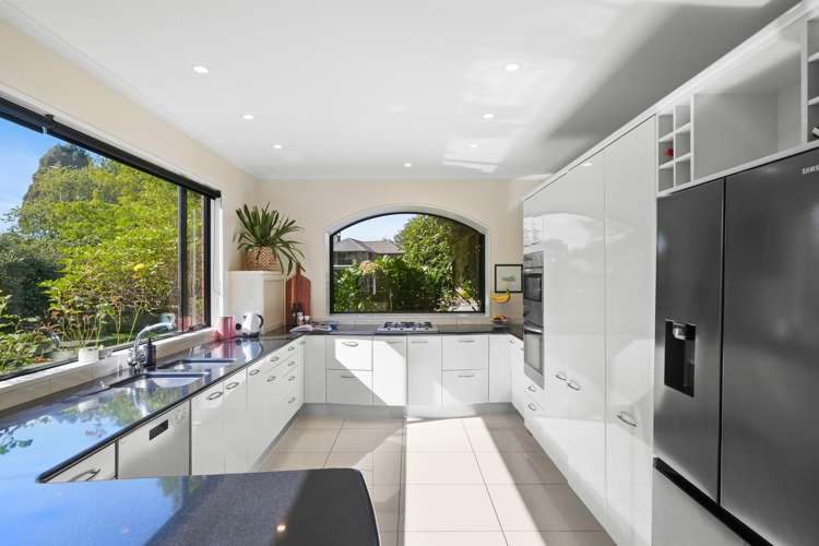 14 Regents Park Drive Casebrook_4