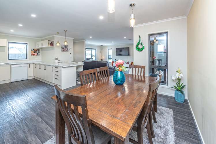 23 Magnolia Crescent Tawhero_7