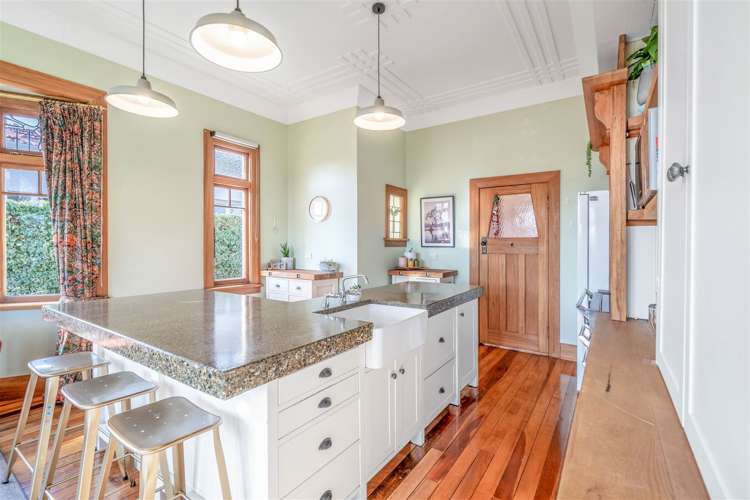 239 Herbert Street Windsor_10