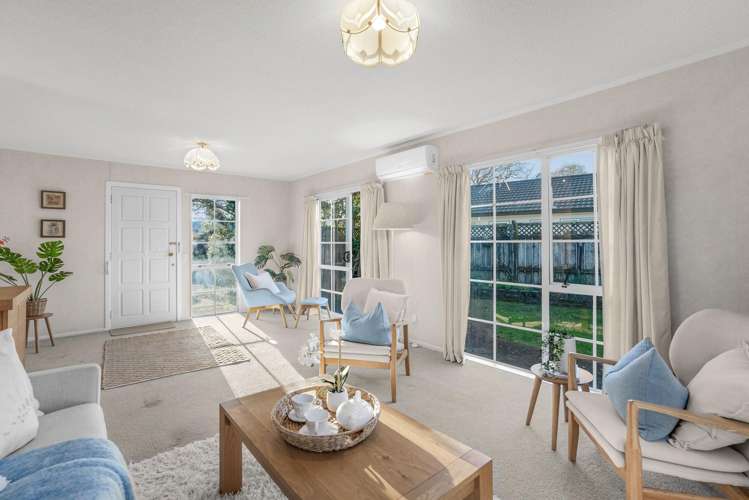 11/169 Whites Line East Waiwhetu_5