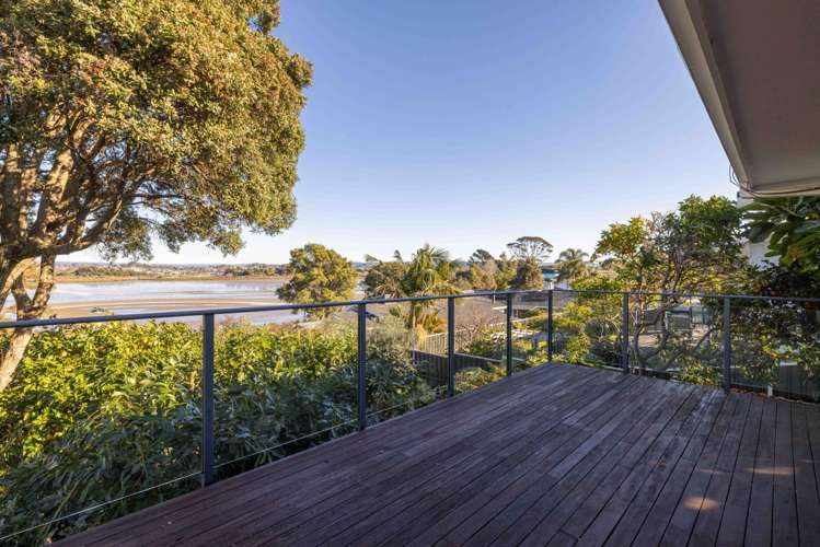 16 Sunny Bay Road Matua_25