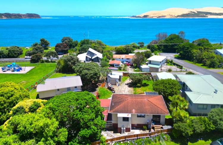 10 Waianga Place Omapere_10