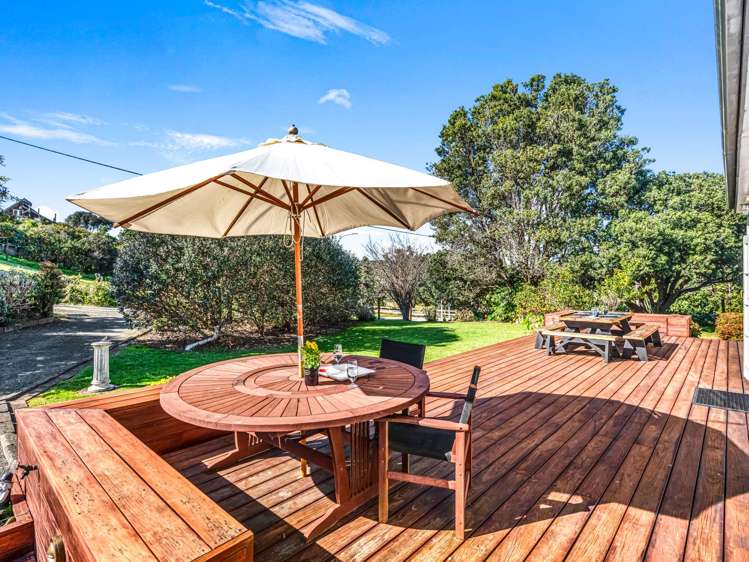 3 Signal Station Road Pouto_2