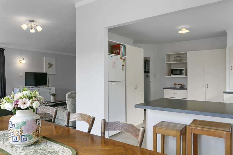 1/16 Sunset Street Hilltop_5