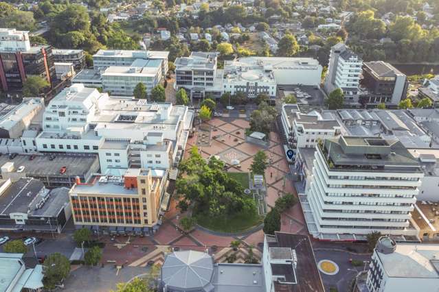 1/5 Garden Place Hamilton Central_2