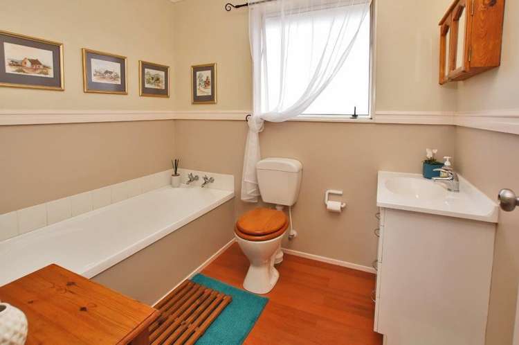 31 Nottingham Drive Hamilton East_12