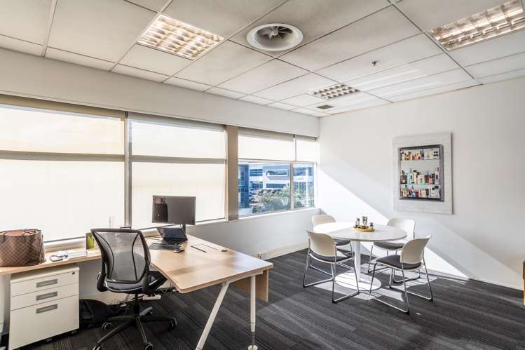 26 Vestey Drive Mt Wellington_16