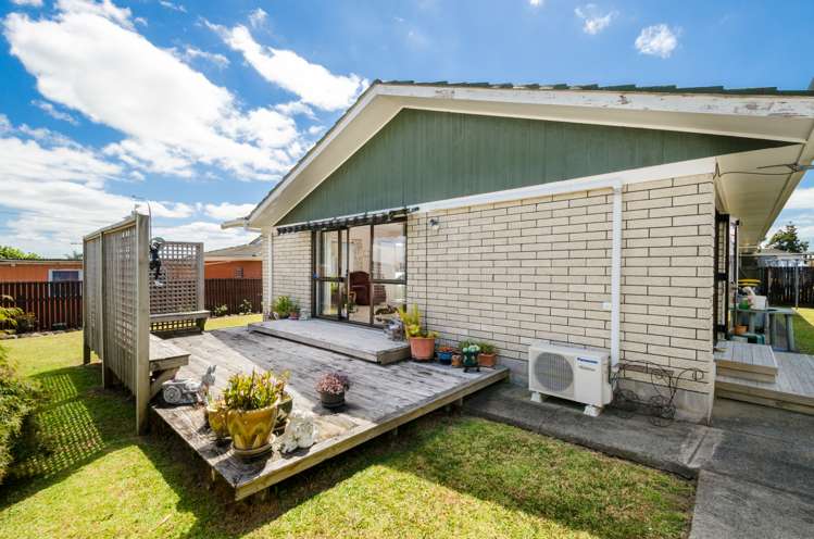 2/34 Flanshaw Road Te Atatu South_5