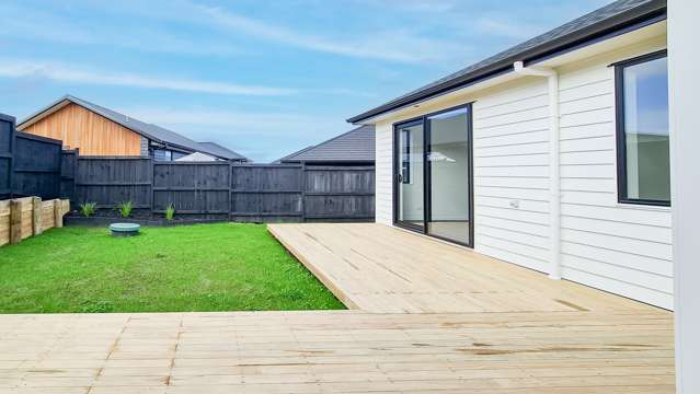 8 Edward Abell Street Wainui_3