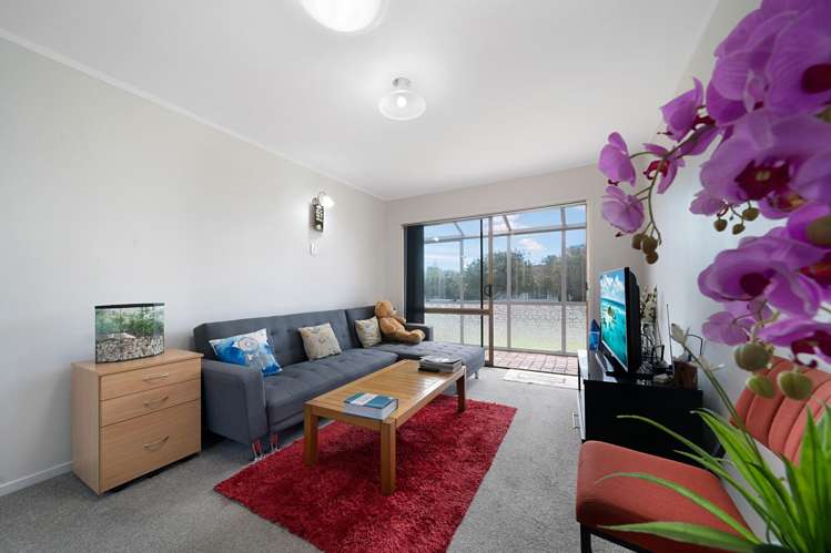 2/2 Vodanovich Road Te Atatu South_7