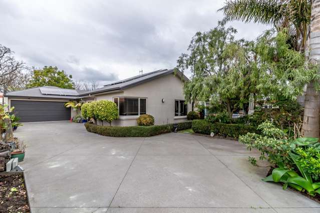 Effortless Modern Living - Close to Schools