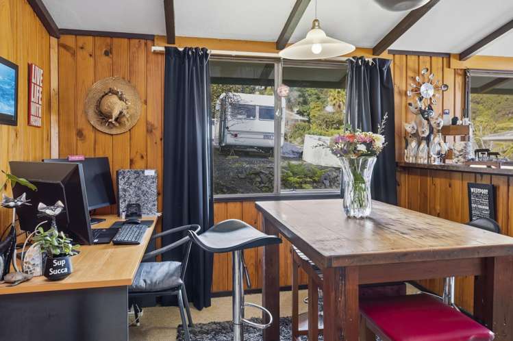 3 Lucy Road Waiomu_6