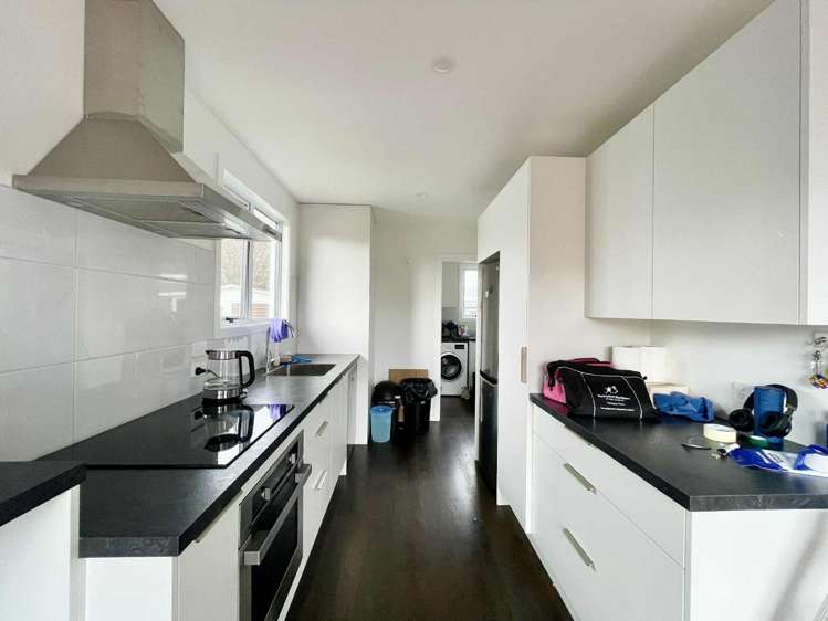 12 Karaka Street 2160_4