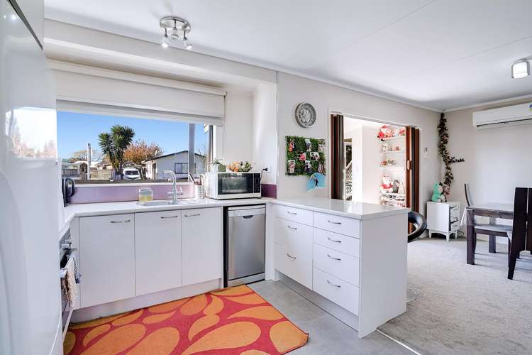 3 Kenney Crescent_5
