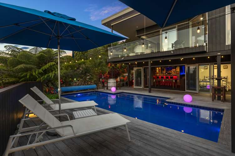 7-9 Woollams Road Onetangi_7