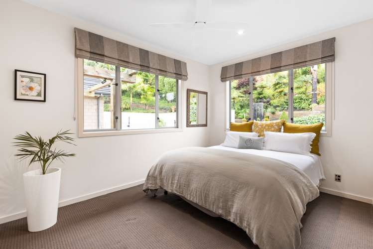 92 Kent Terrace Taradale_13