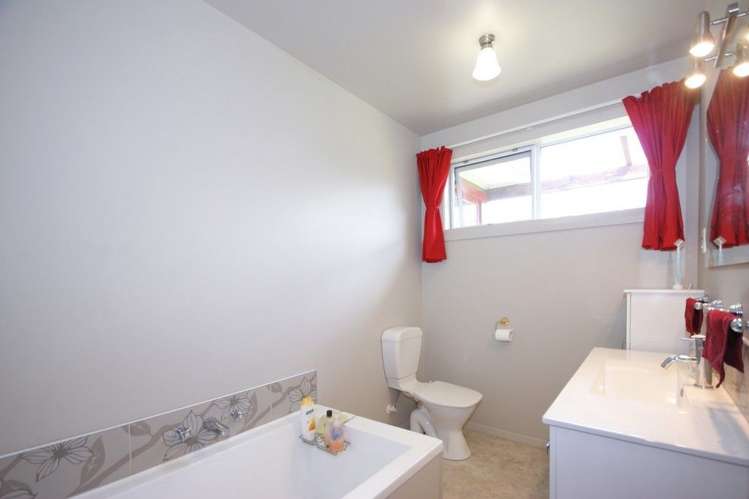 3 Tenterden Street Hawarden_16