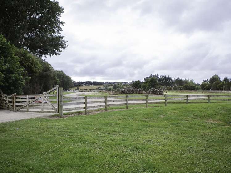 24 James Mackie Road Helensville_18