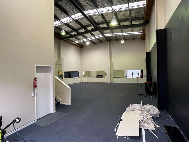 6/158 Cavendish Road Redwood_2