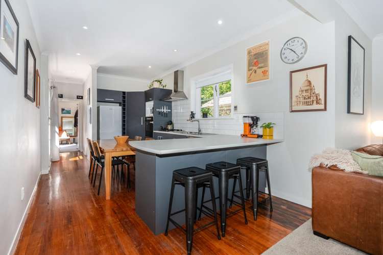 544 Broadway Strathmore Park_4