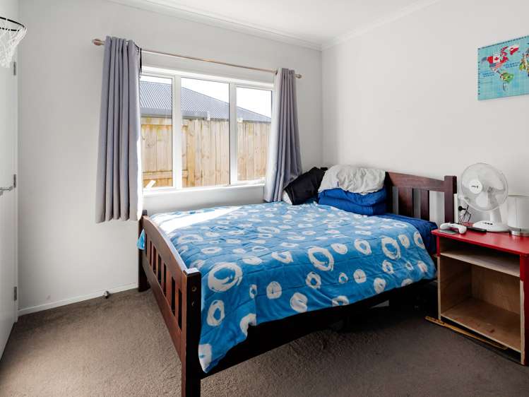 8 Hatfield Way Huntington_14