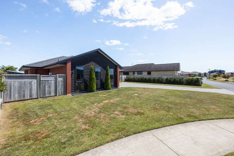 7 Hyatt Close Leamington_28