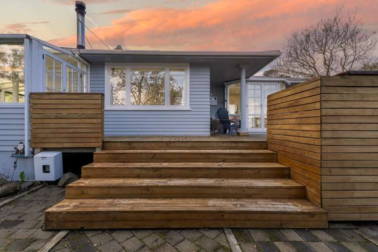 18 Akatarawa Road Brown Owl_14