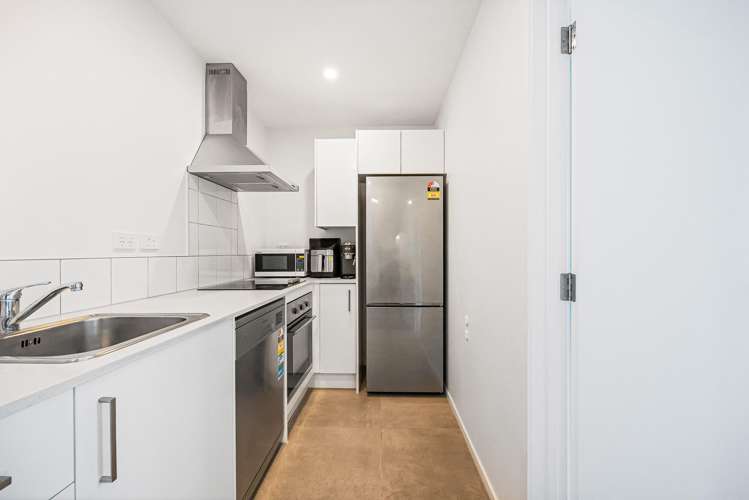 105/28B Eileen Newey Place_4