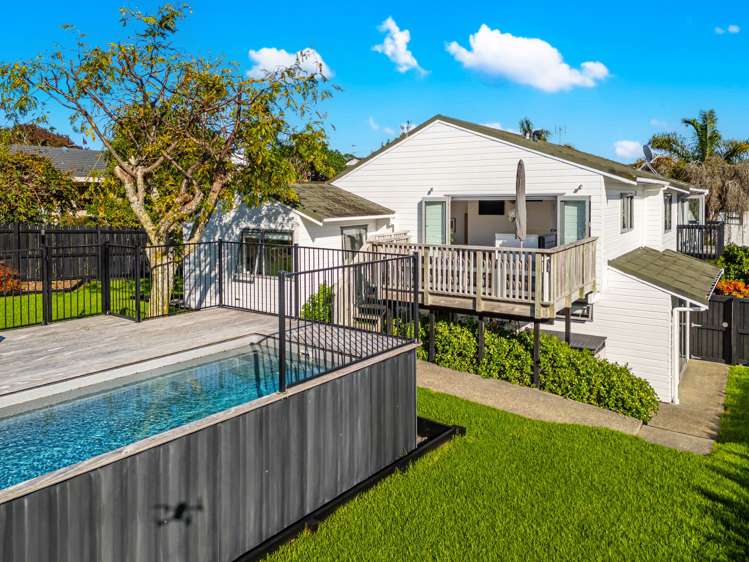 16 Coldham Crescent Saint Johns_20