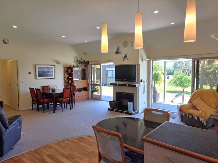 124 Goldfields Drive Matarangi_3