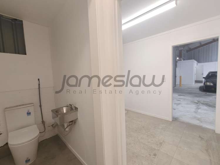 Unit E&F/3 McGee Street Otahuhu_10