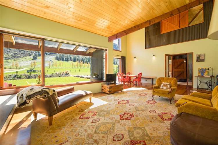 124 Lovers Leap Road Glenorchy_5