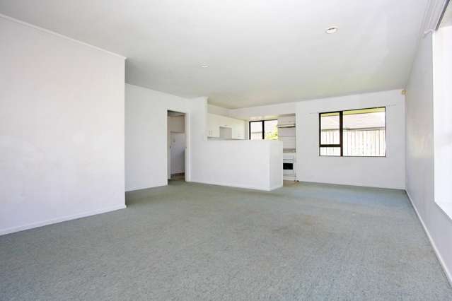 9 Mark Carter Place Flat Bush_4