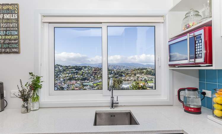72 Akaroa Drive Maupuia_8