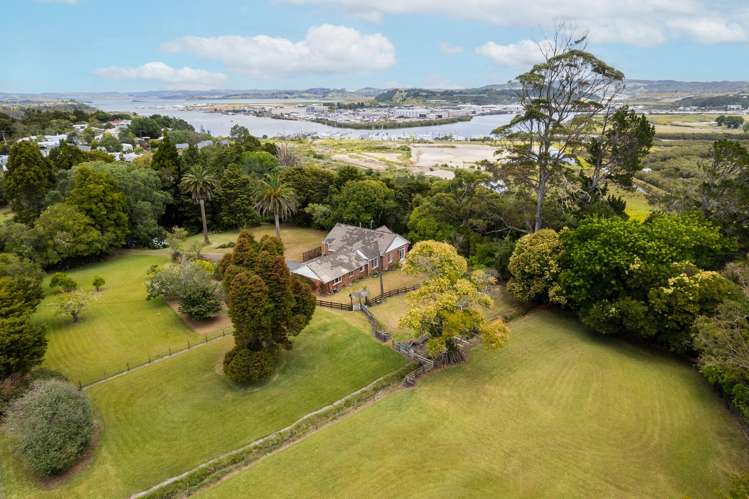 3 Mackesy Road Parahaki_42