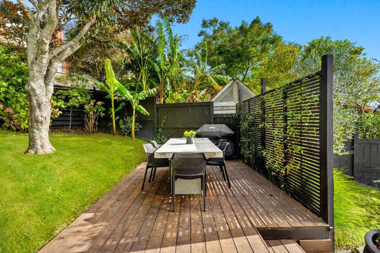 2/19 Bishopgate Street Birkdale_27