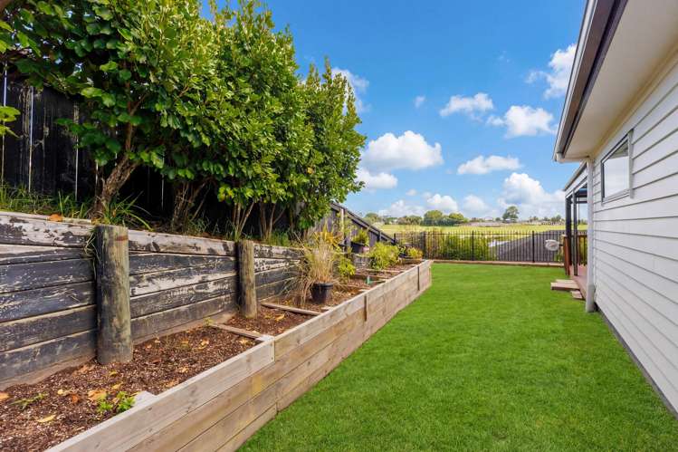 33 Woodridge Drive Stanmore Bay_22