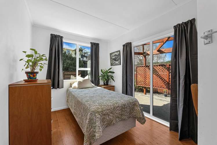 10 Pembroke Street Westown_14