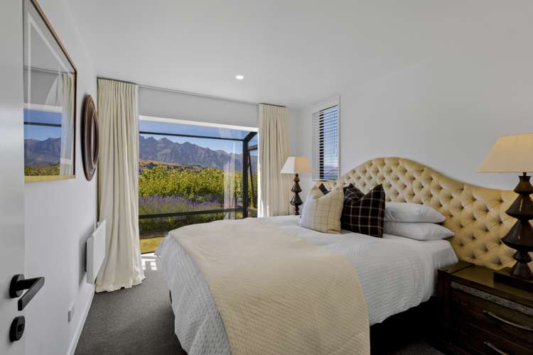 5 Sunrise Lane Queenstown_24