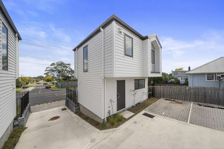 1/107 Porchester Road Papakura_14