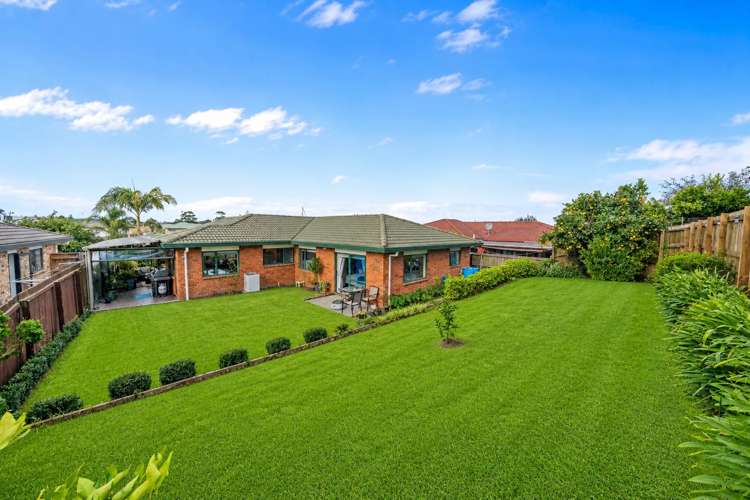 54 Robert Ross Place Clendon Park_11