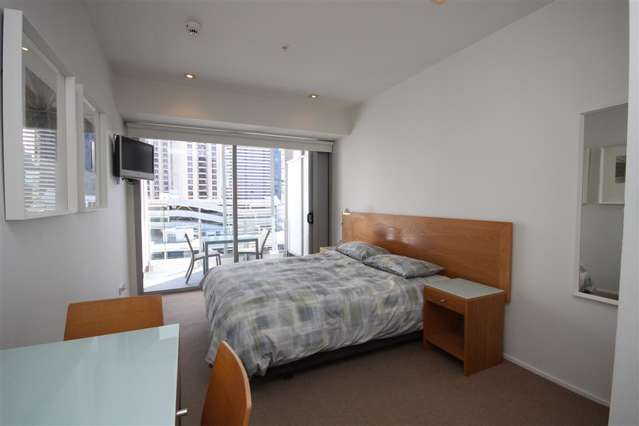12XX/6-8 Lorne Street 10015_3