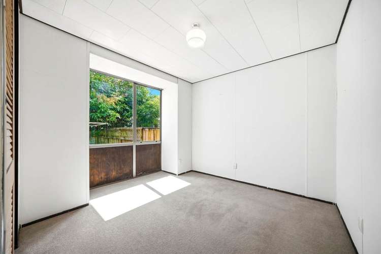 96 & 96A Queen Street Northcote Point_23