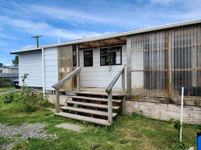 1/88 Main Street Edgecumbe_2