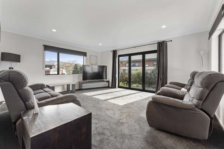 30 Montague Grove Stratford_4